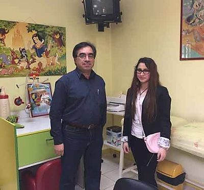 photos/-2105Mar27AGBUSchoolsSahdowDaywithPediatricianDrVaroujanMargossian