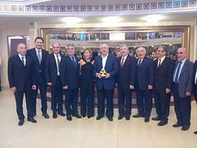 2015 Apr 5 AGBU 88th General Assembly Farwell Dinner Members of Lebanese delegation with Berge Setrakian