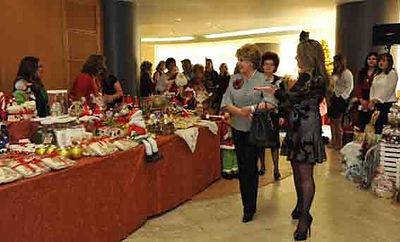 2015Dec11AGBULebanonLadiesAuxiliaryArmenianTraditionalChristmasBazaar